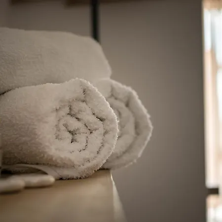 The Mint - Saint سفيتي فلاس