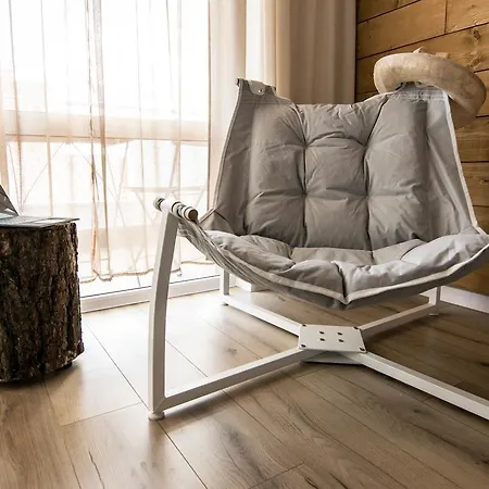 The Mint - Saint سفيتي فلاس