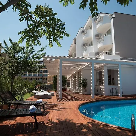 Hotel The Mint - Saint Sweti Wlas